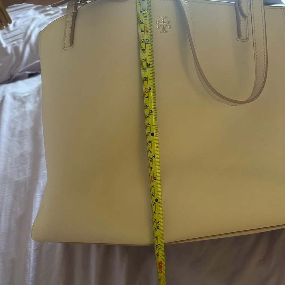 Tory Burch Blush light oak/ blush saffiano Leather large York buckle Tote